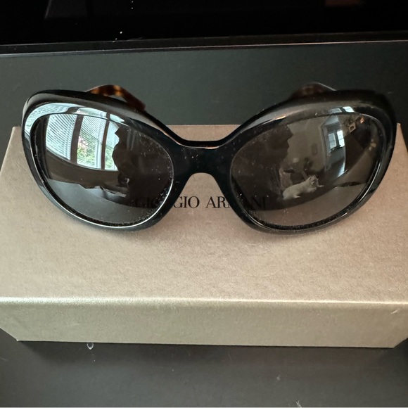 New, never worn; all packaging included. Authentic Giorgio Armani. - Picture 4 of 8